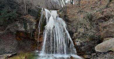 Экскурсии в `Водопад Джур-Джур` из Балаклавы