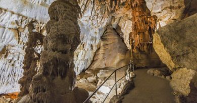Экскурсии в `Мраморная пещера` из Балаклавы
